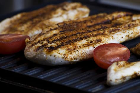 grilled fish and tomatoes